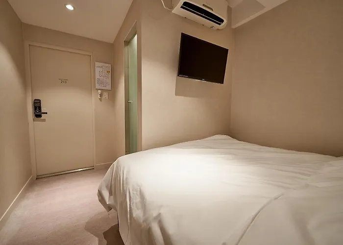 Life In Euljiro Hotel a capsule